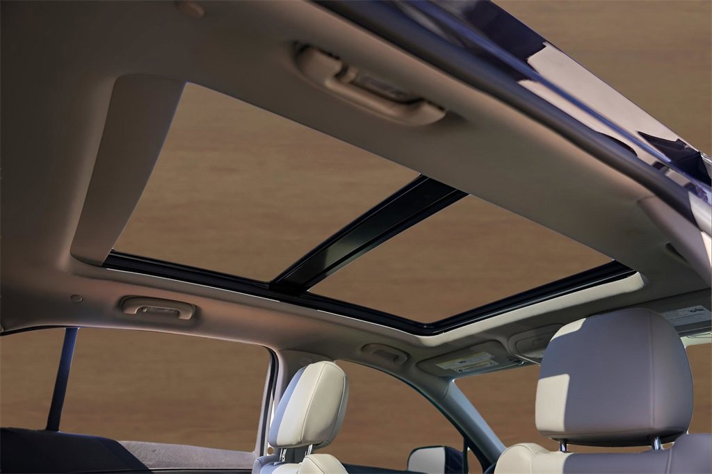 Certified 2022 Cadillac XT4 Premium Luxury w/ Technology Package image 31