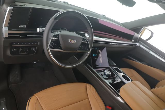 Used 2025 Cadillac Escalade Premium Luxury w/ Touring Package image 18