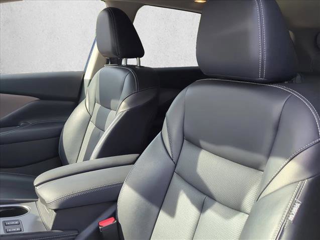 Used 2024 Nissan Murano SL image 11