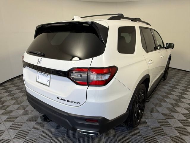 Used 2025 Honda Pilot Black Edition image 6