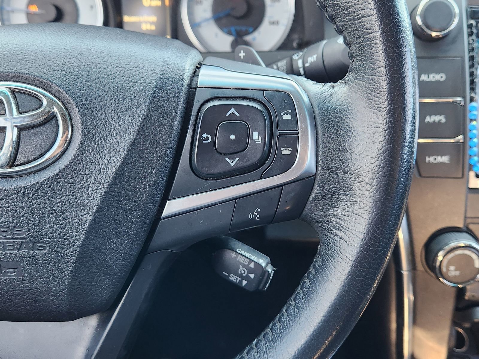 Used 2016 Toyota Camry SE image 34