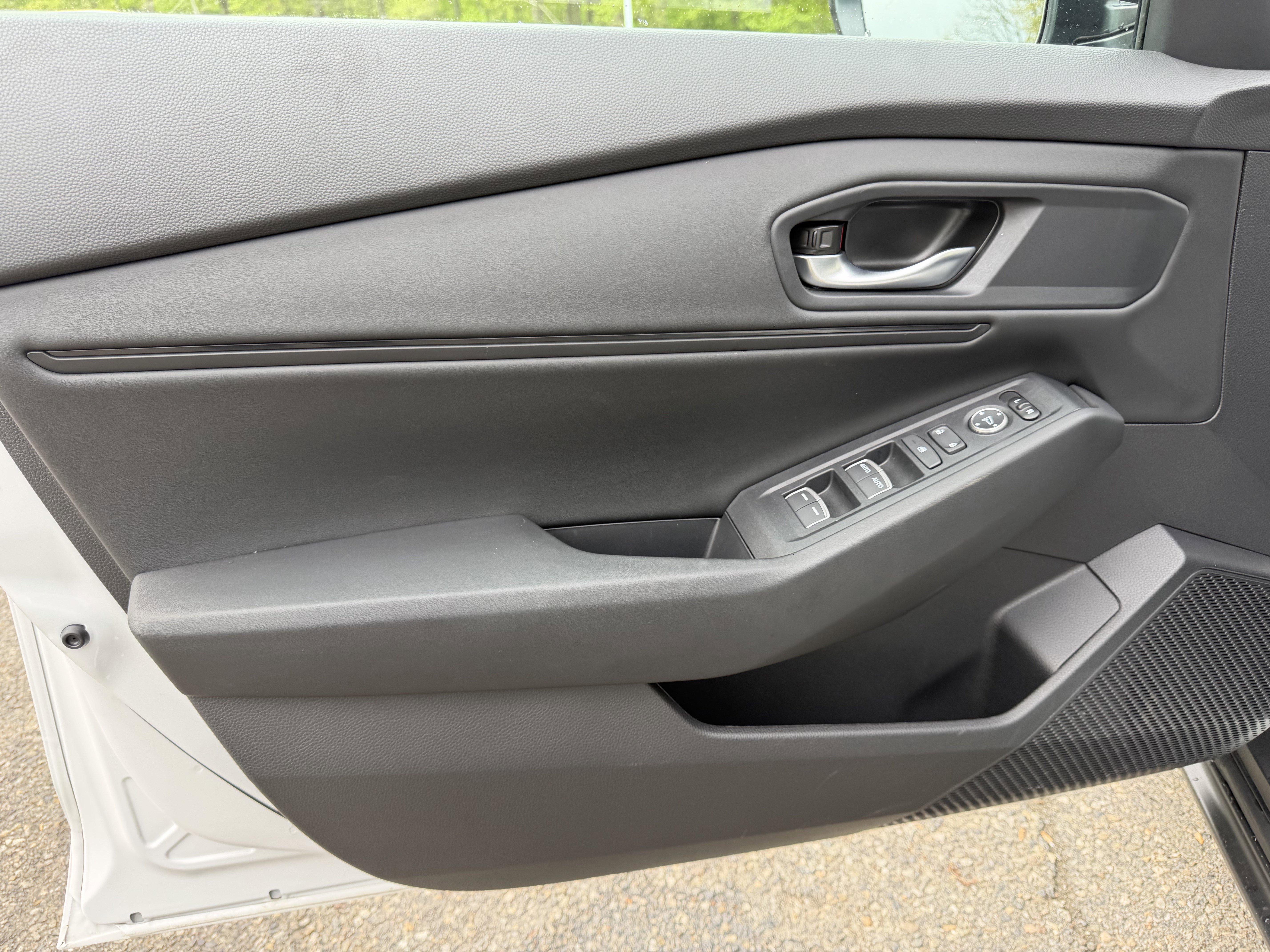 Certified 2025 Honda Accord SE image 9