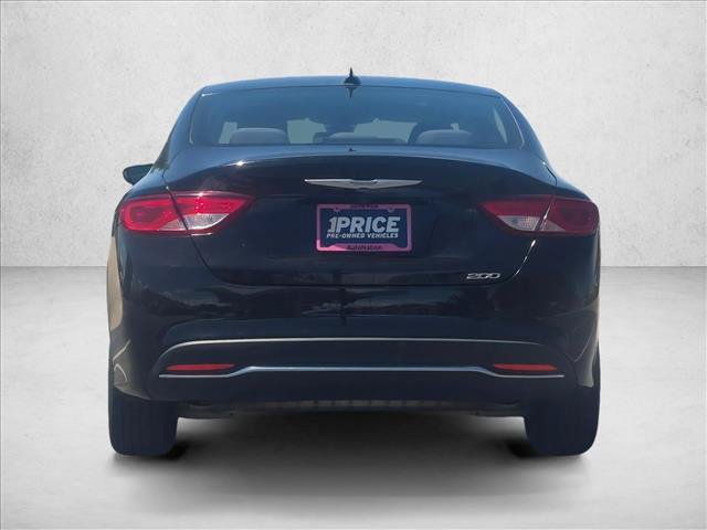 Used 2016 Chrysler 200 Limited w/ Anniversary Edition FWD image 7