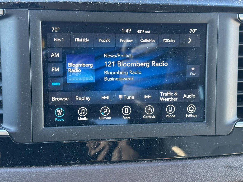 Used 2018 Chrysler Pacifica Touring-L image 21