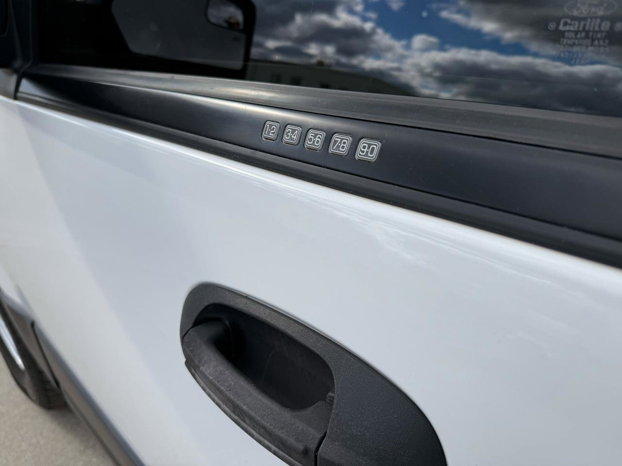 Used 2015 Ford Expedition XL image 10