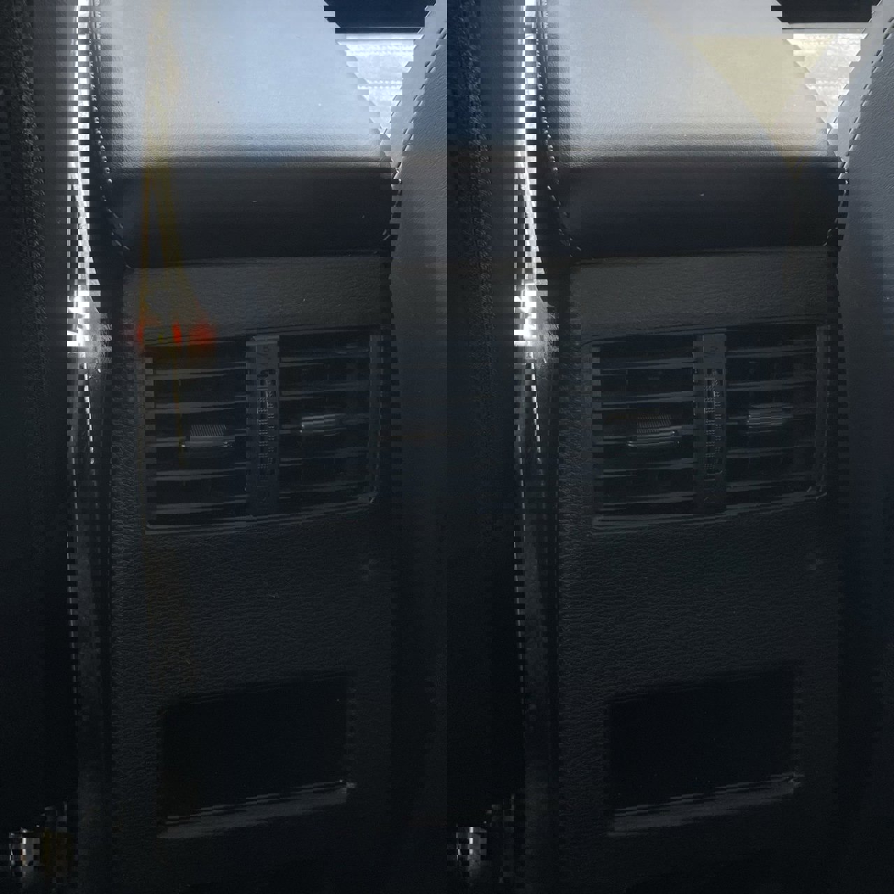 Used 2024 Mitsubishi Outlander SE image 24