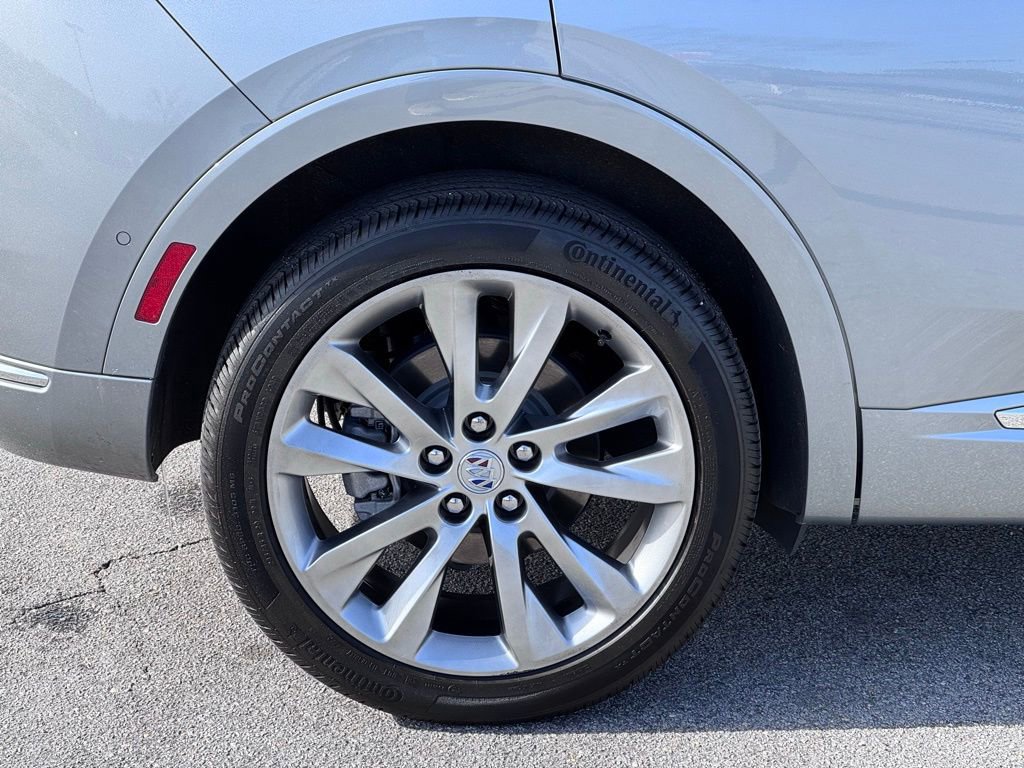 Used 2023 Buick Envision Avenir image 44