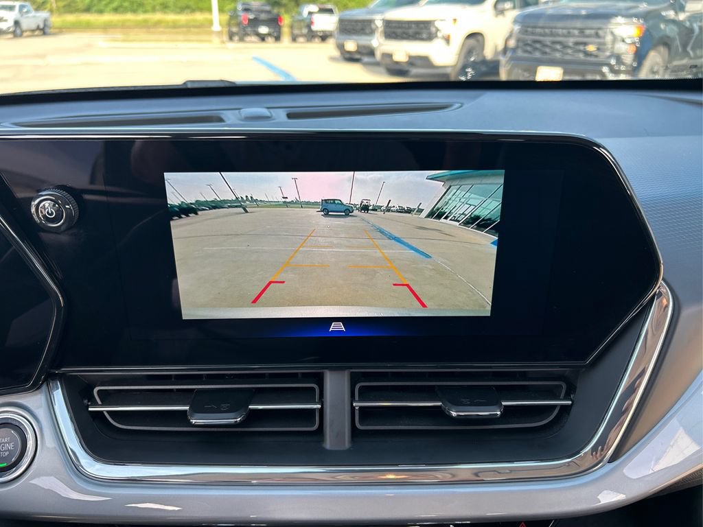 Used 2026 Chevrolet Trax LT FWD image 22