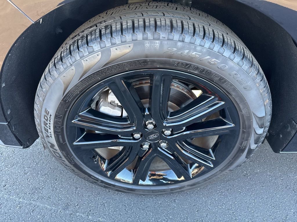Used 2024 Ford Edge ST-Line image 11