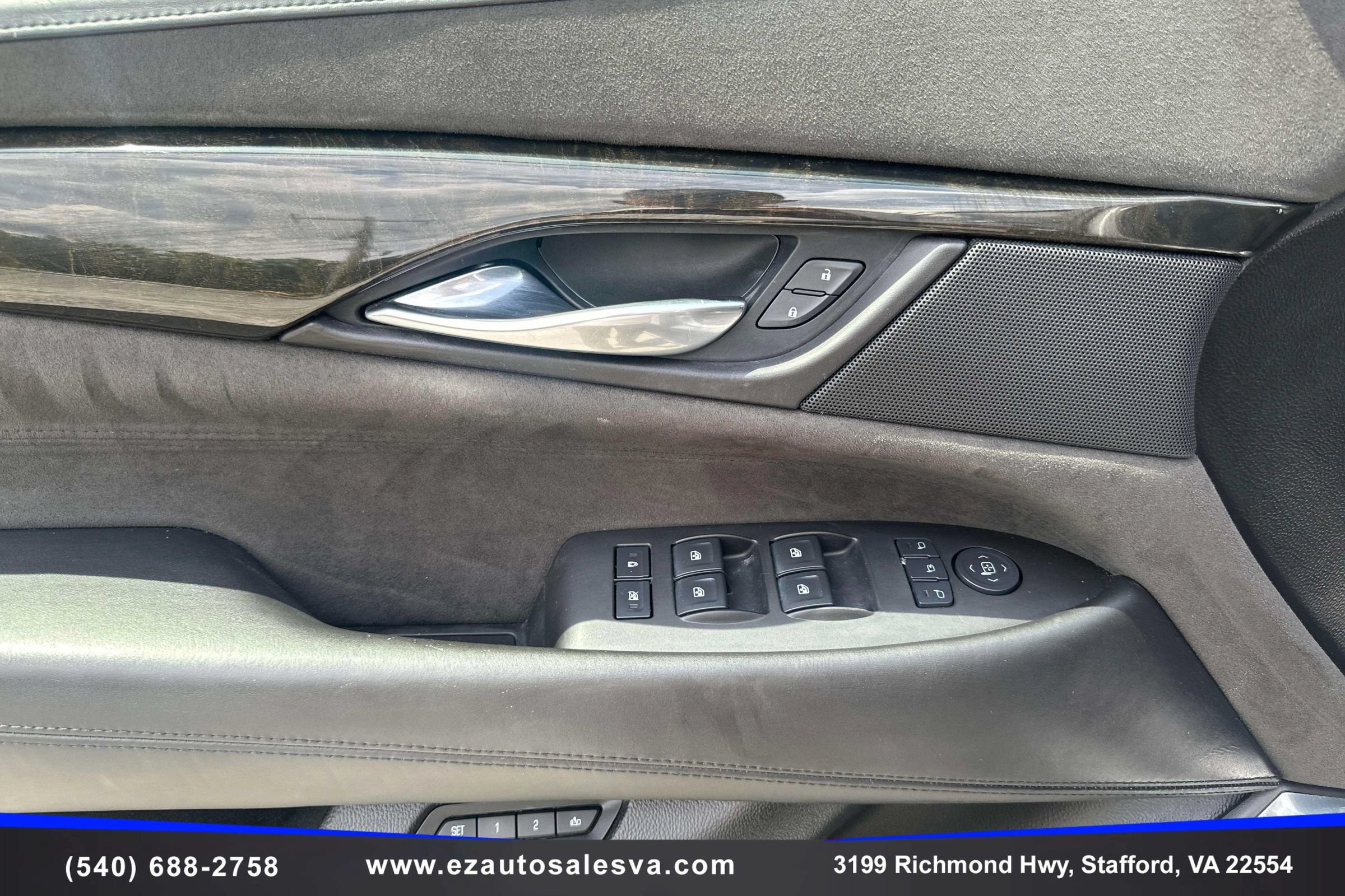 Used 2016 Cadillac Escalade ESV Platinum AWD/4WD image 14