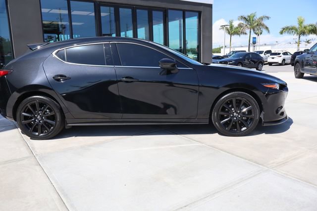 Used 2024 MAZDA MAZDA3 Hatchback w/Premium Plus Pkg AWD/4WD image 2