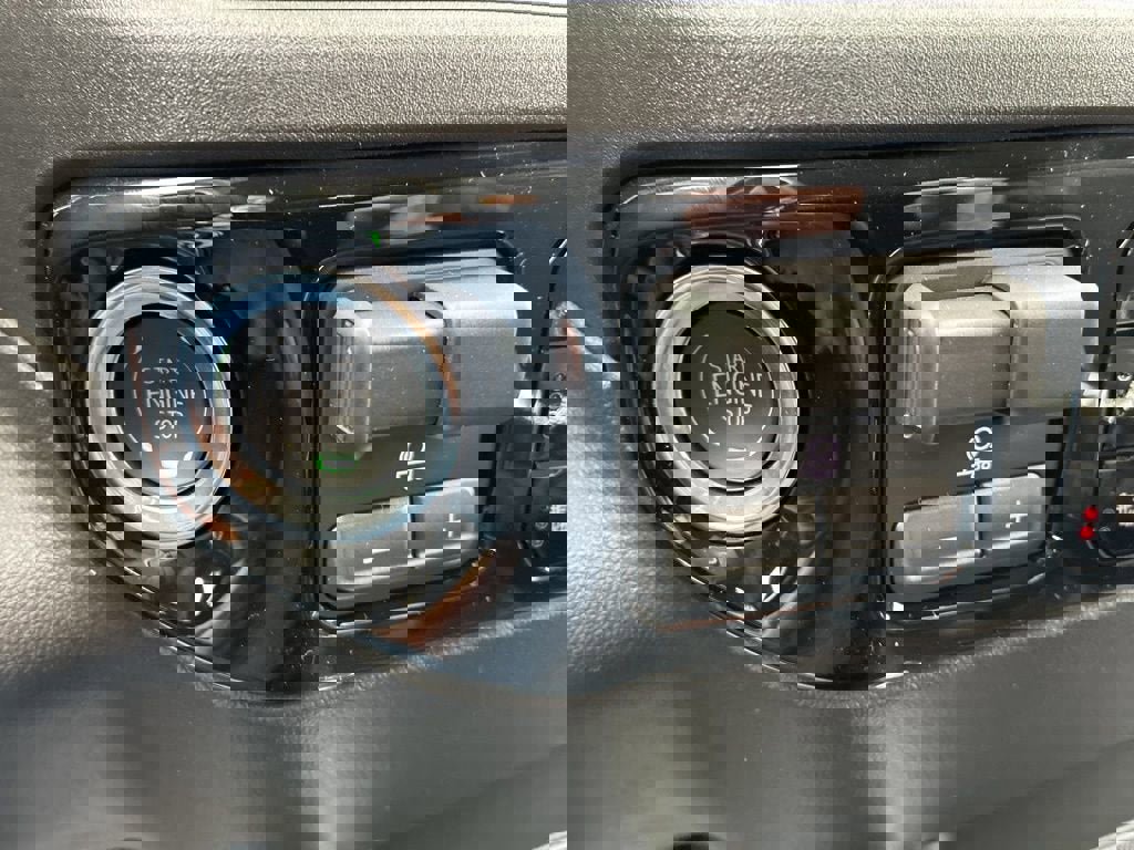 New 2026 Chevrolet Silverado 1500 LTZ w/ LTZ Premium Package image 15