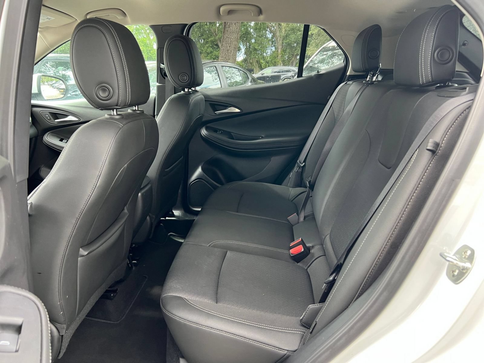 Used 2025 Buick Encore GX Preferred FWD image 37