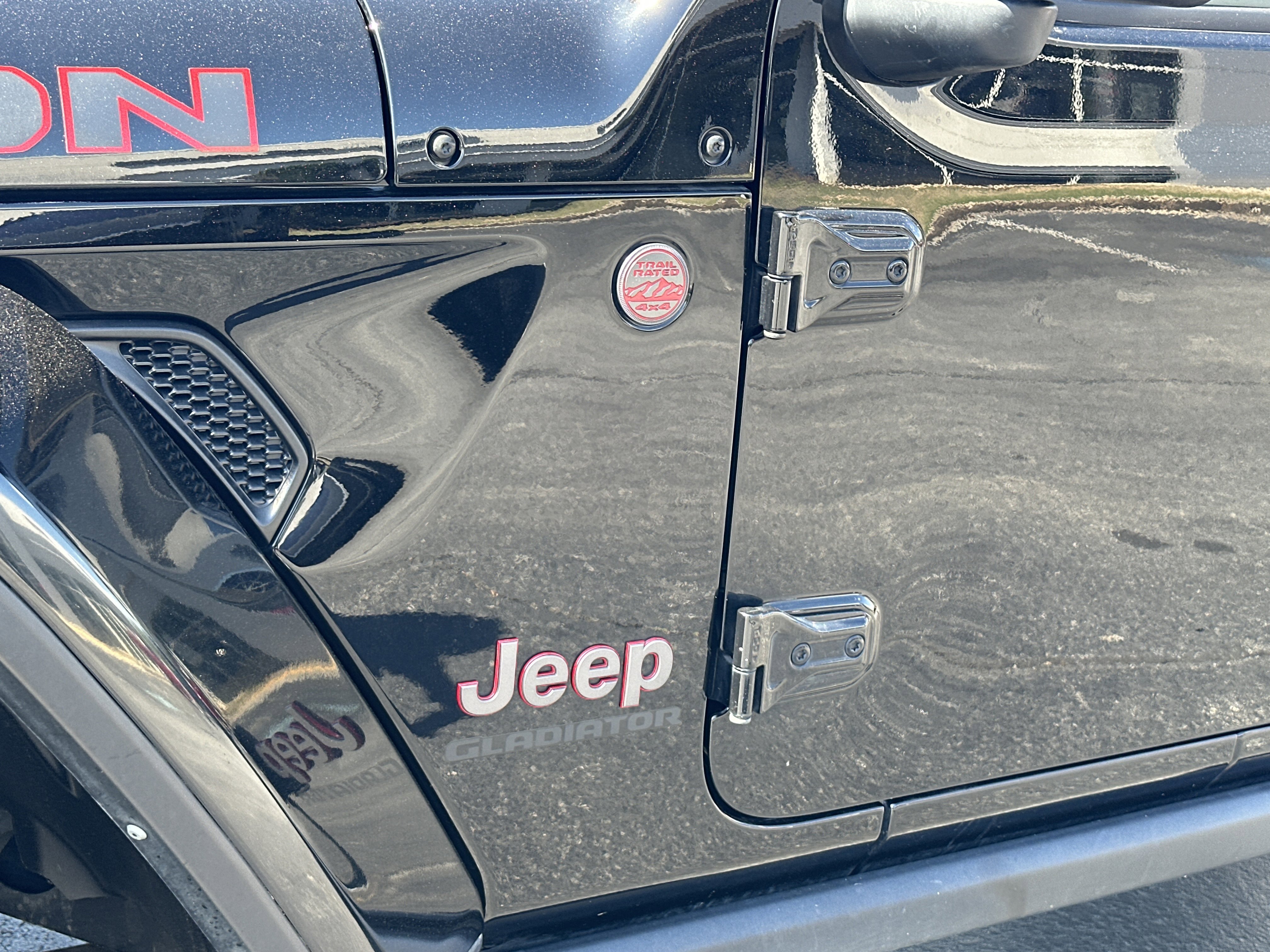 Used 2022 Jeep Gladiator Rubicon AWD/4WD image 15