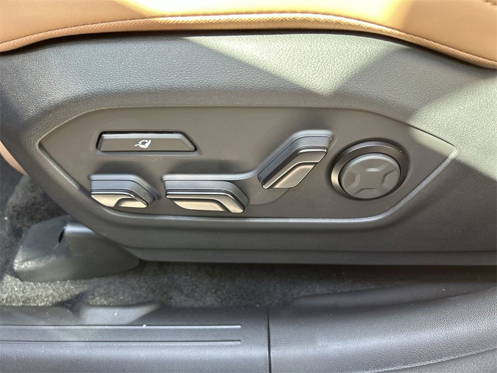 New 2026 Hyundai Santa Fe Calligraphy image 23