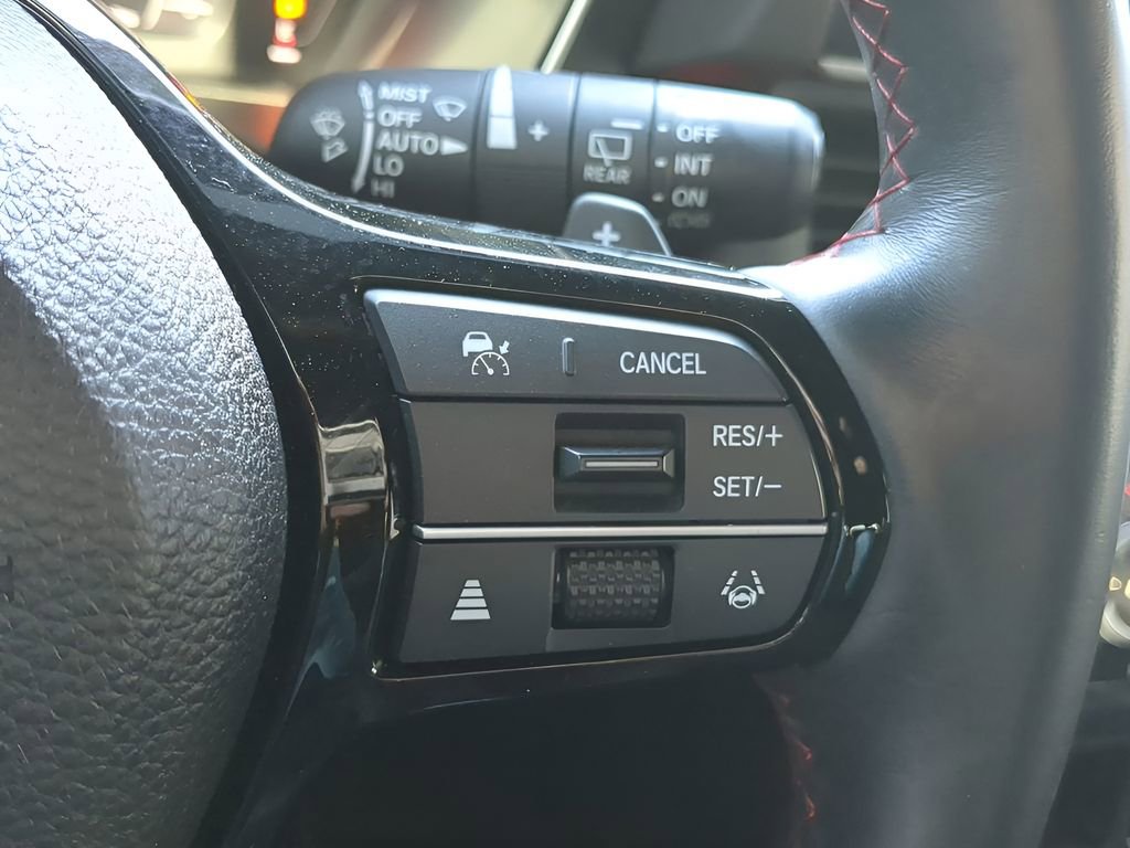 Used 2025 Honda Pilot Black Edition image 26