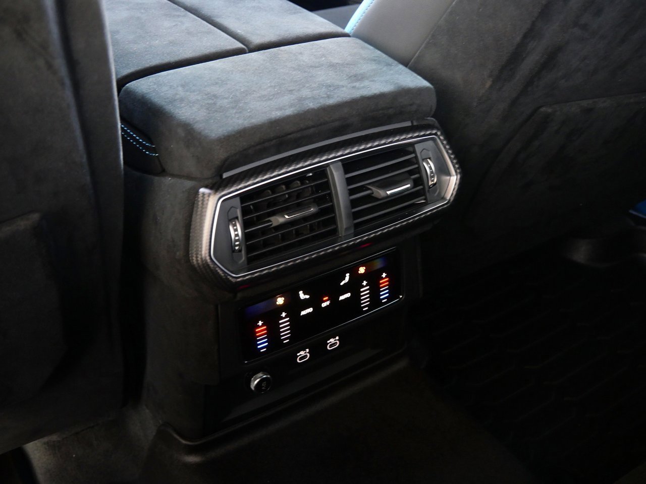 Used 2024 Lamborghini Urus Performante image 33