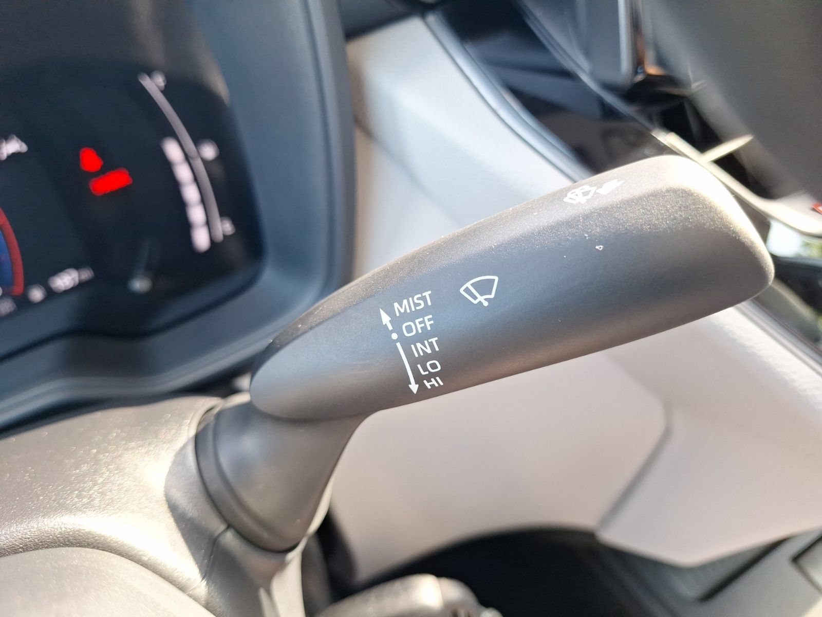 Used 2026 Toyota Corolla Cross L FWD image 22