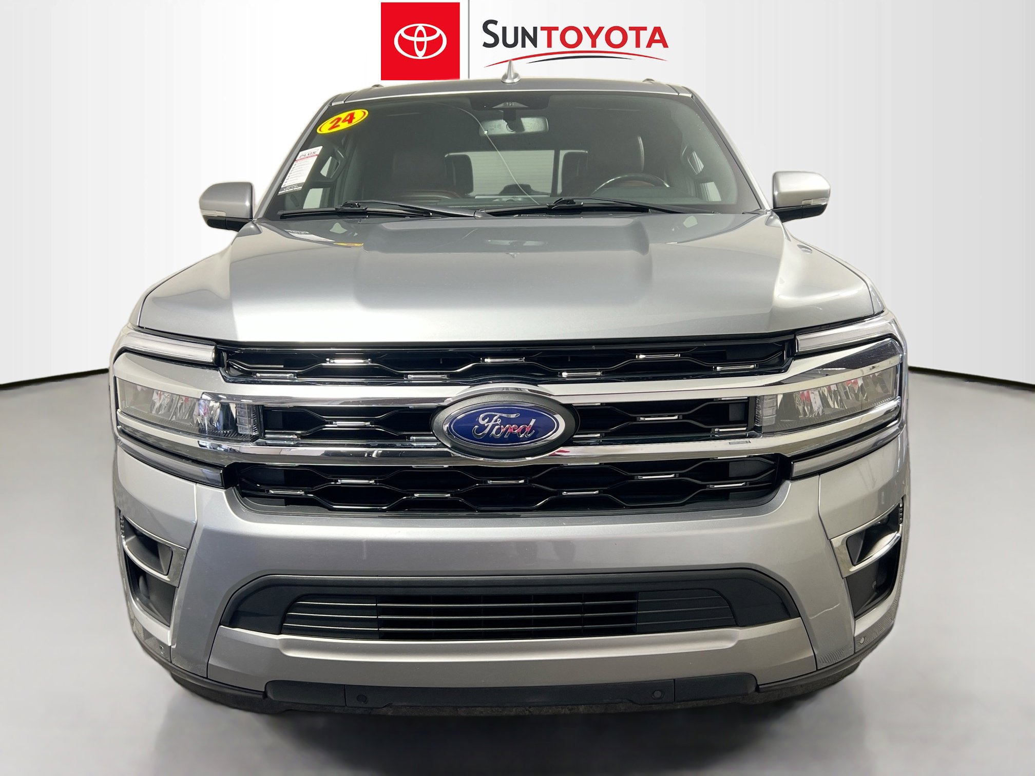 Used 2024 Ford Expedition Limited image 10