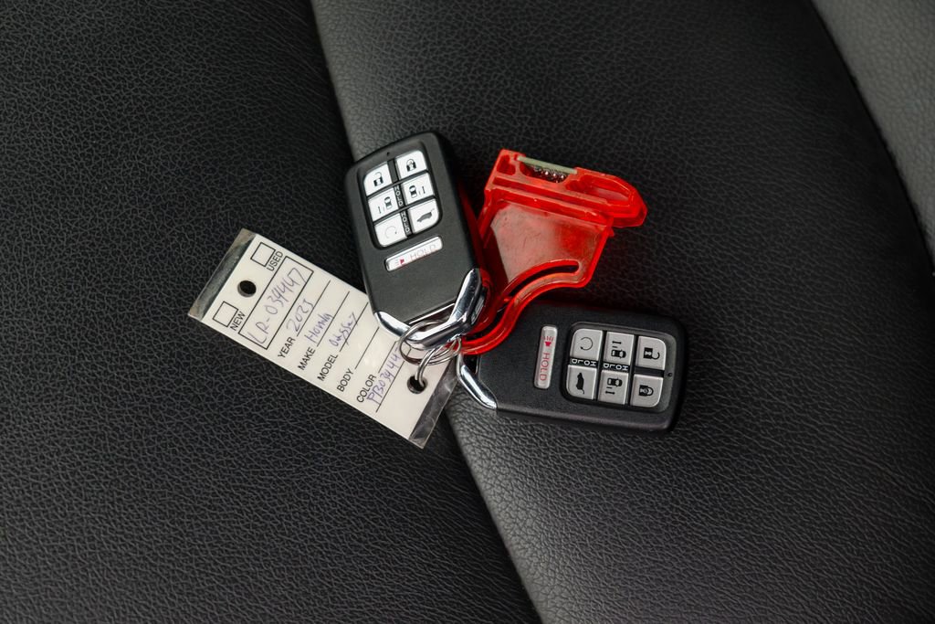 Used 2023 Honda Odyssey Touring image 65