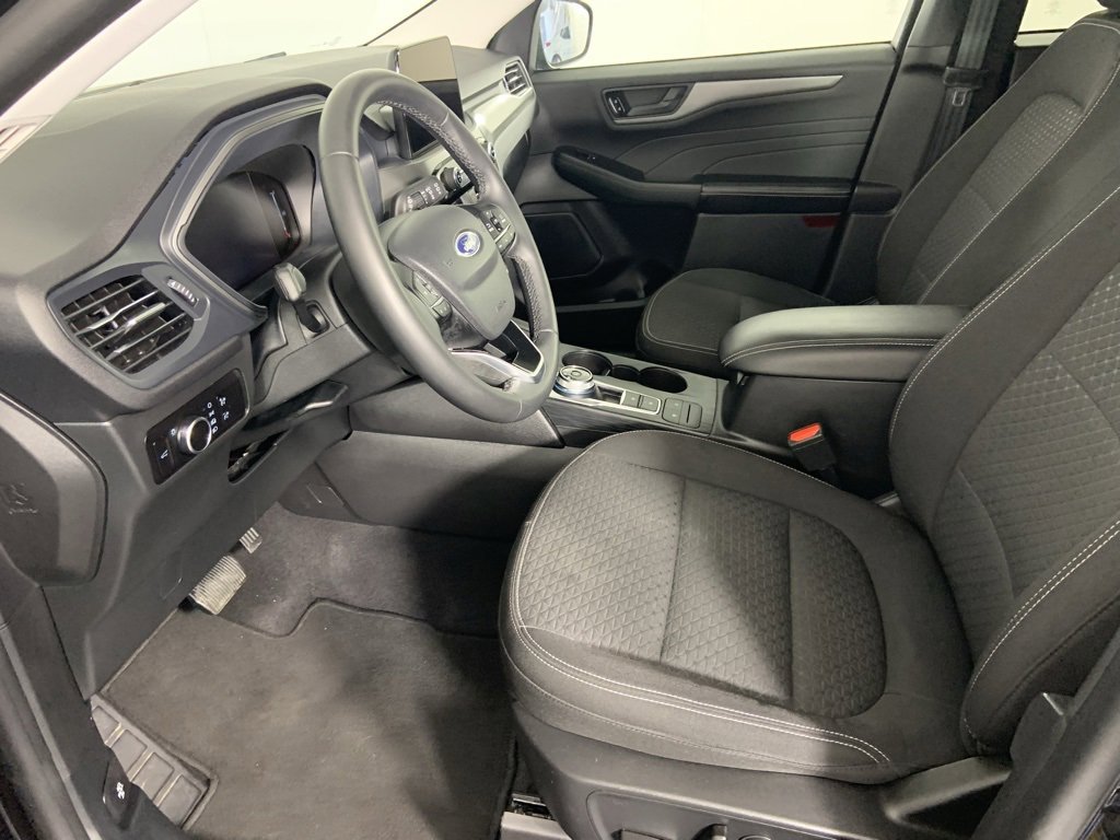 Used 2023 Ford Escape Active image 24