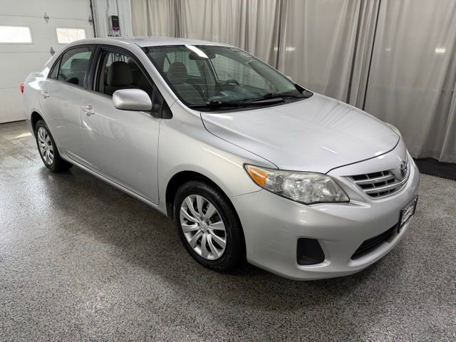 Used 2013 Toyota Corolla LE image 3