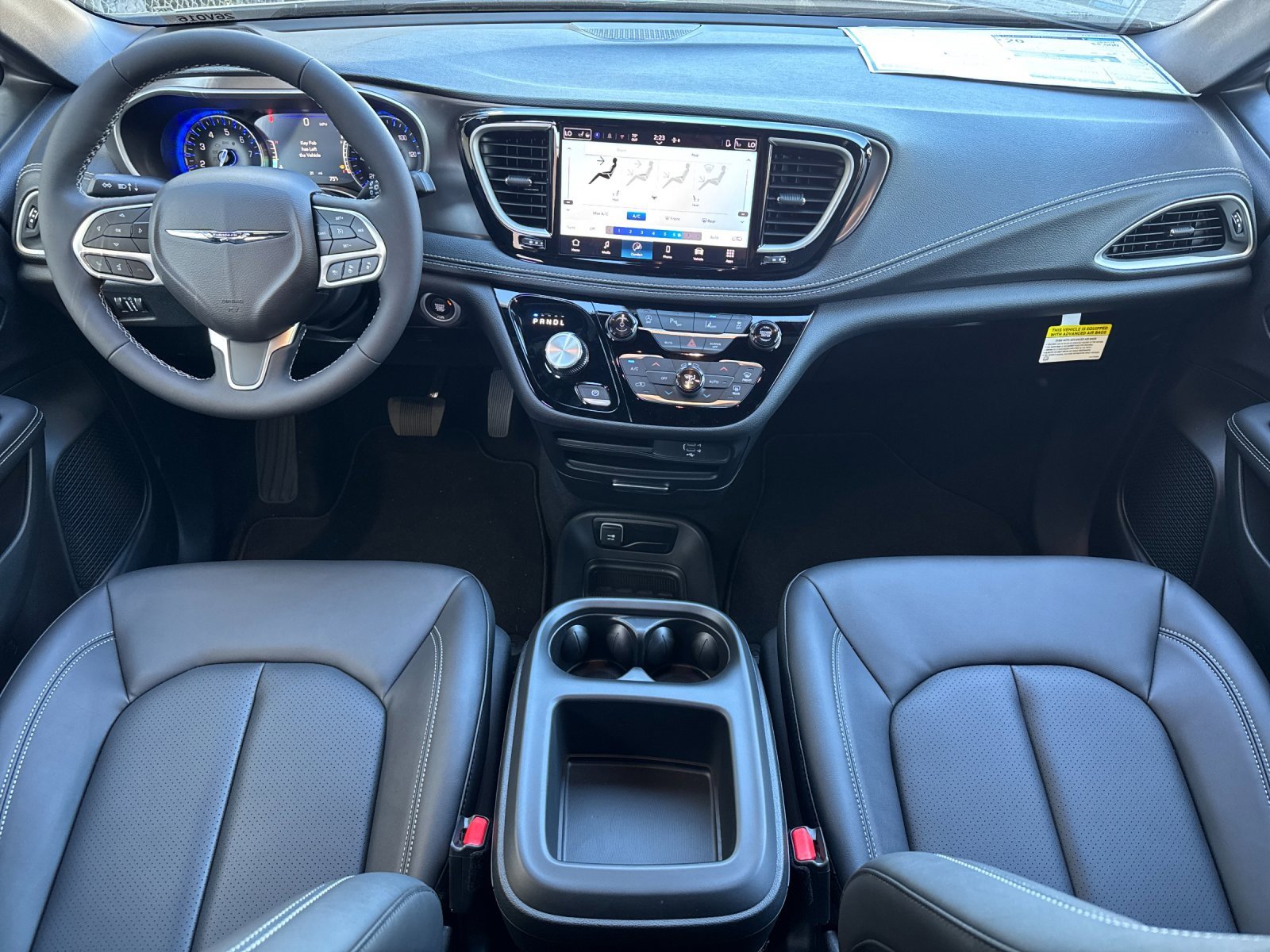 New 2026 Chrysler Pacifica Select image 13