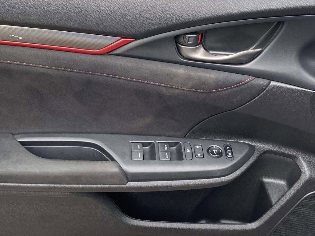 Used 2017 Honda Civic Type R image 13