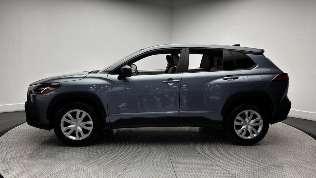 Used 2023 Toyota Corolla Cross L AWD/4WD image 4