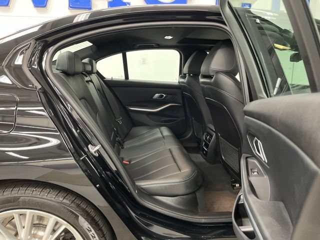 Used 2023 BMW 330i xDrive Sedan w/ Driving Assistance Package AWD/4WD image 10