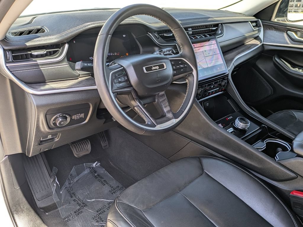 Used 2023 Jeep Grand Cherokee Limited AWD/4WD image 14