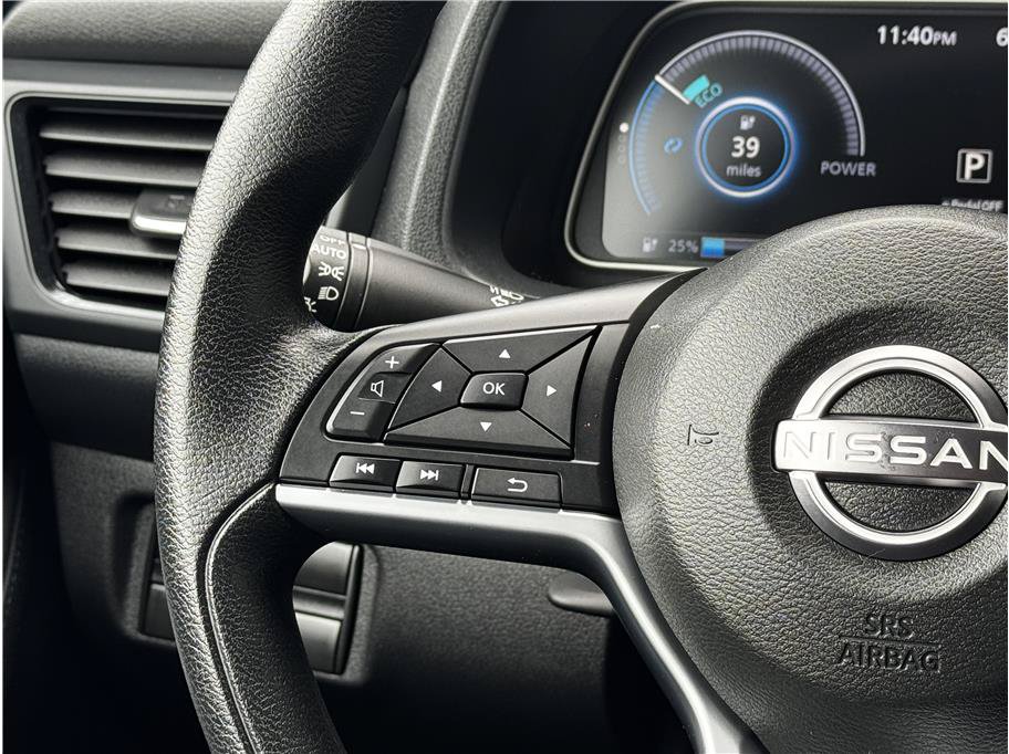 Used 2025 Nissan Leaf S FWD image 22