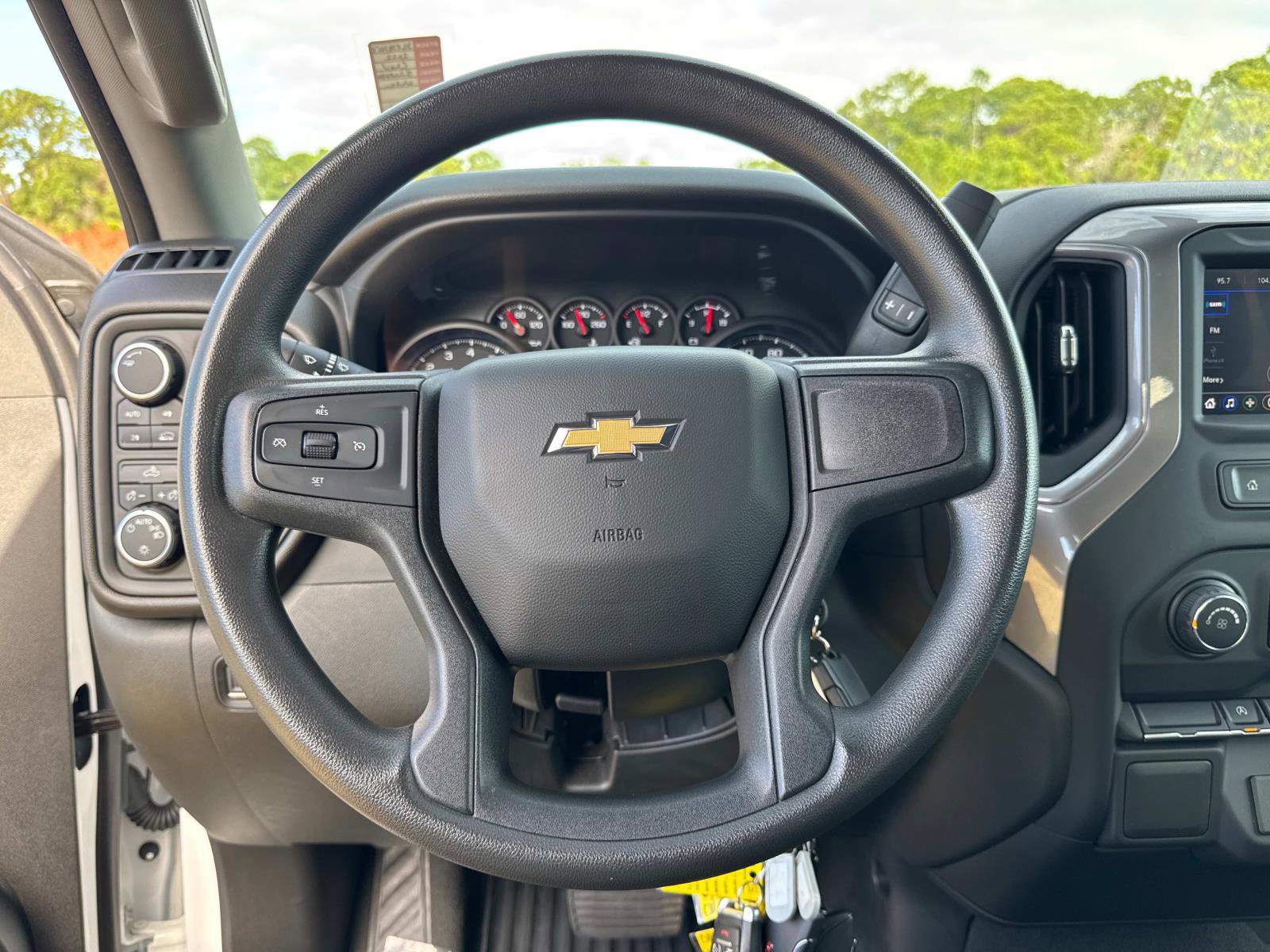 Used 2022 Chevrolet Silverado 1500 Custom image 27