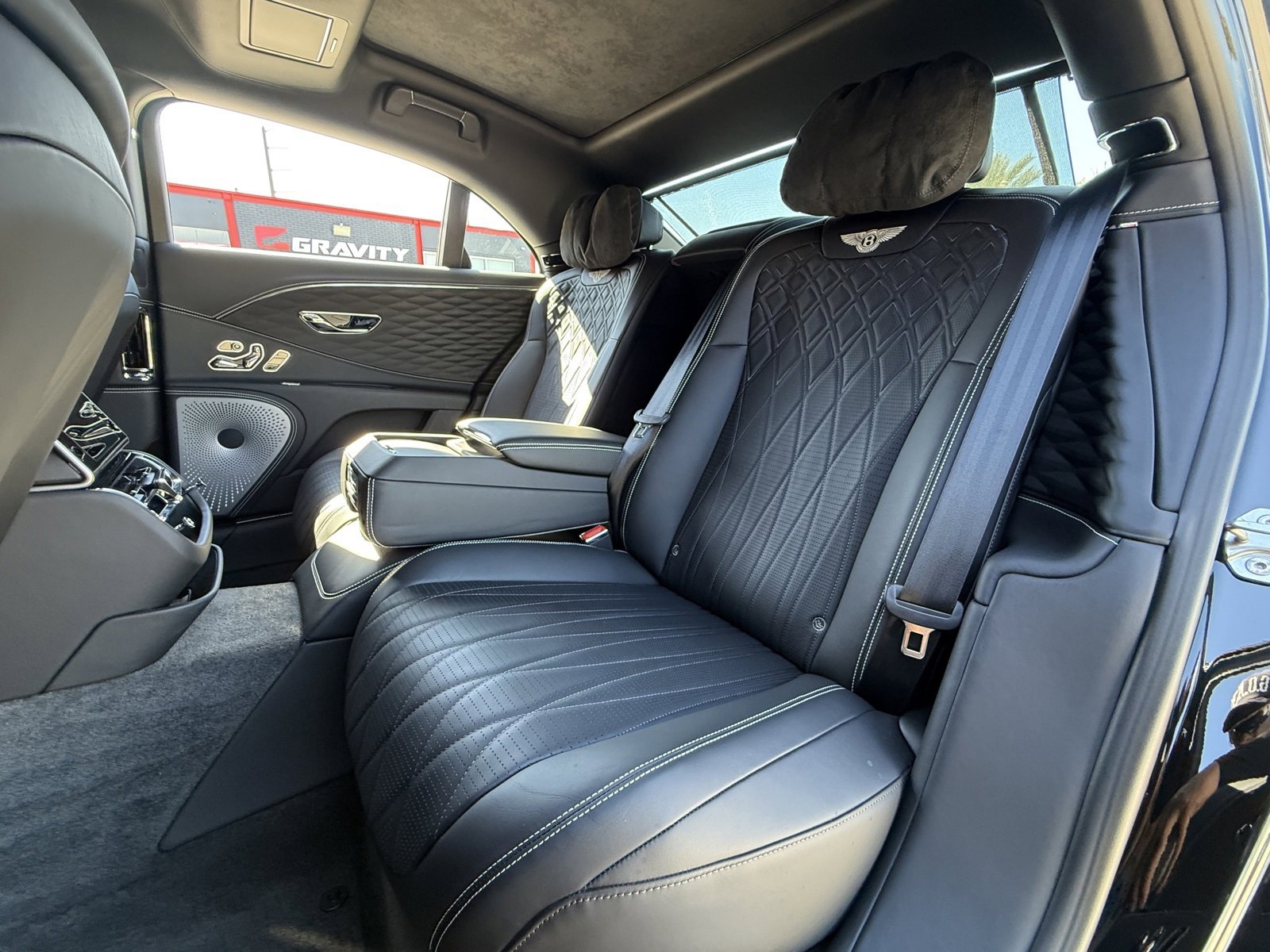 Used 2022 Bentley Flying Spur V8 image 15