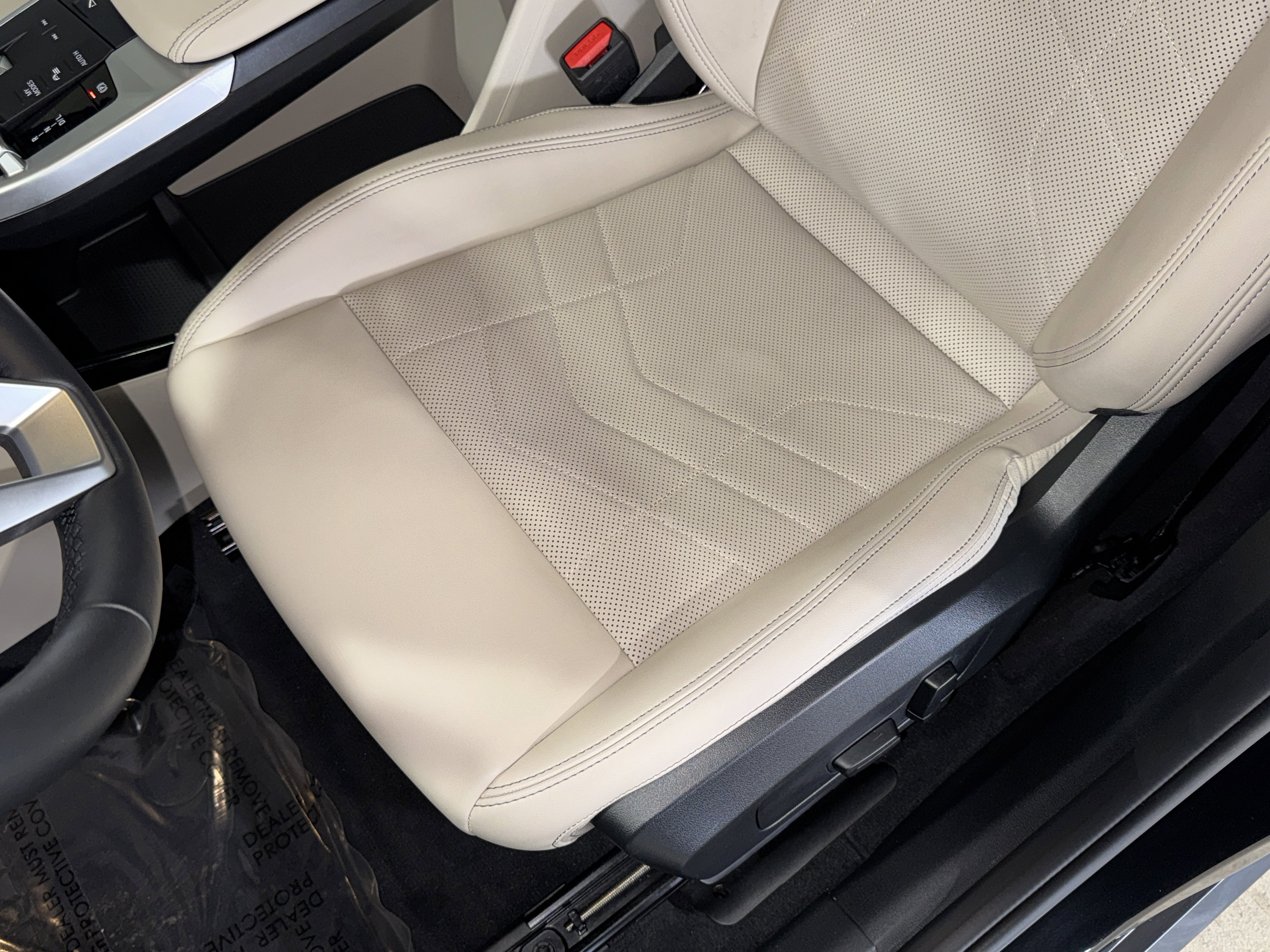 Certified 2025 BMW X1 xDrive28i w/ Convenience Package image 34