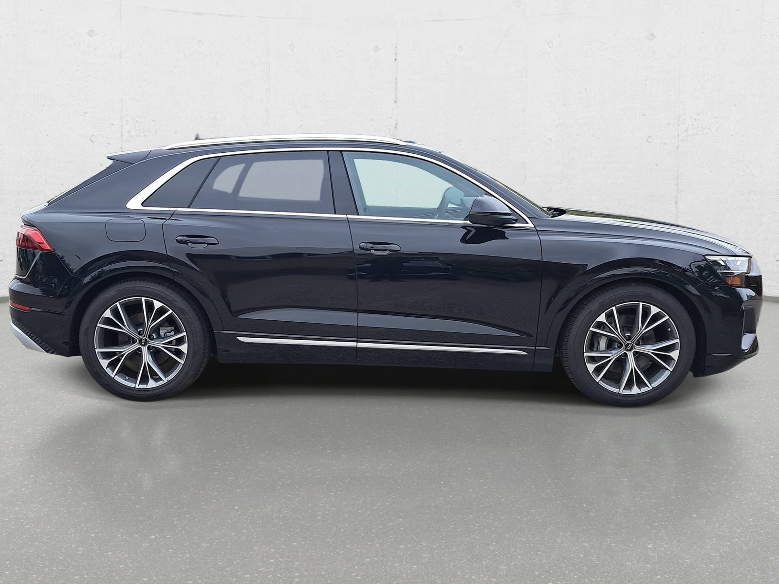 New 2026 Audi Q8 Premium Plus AWD/4WD image 4