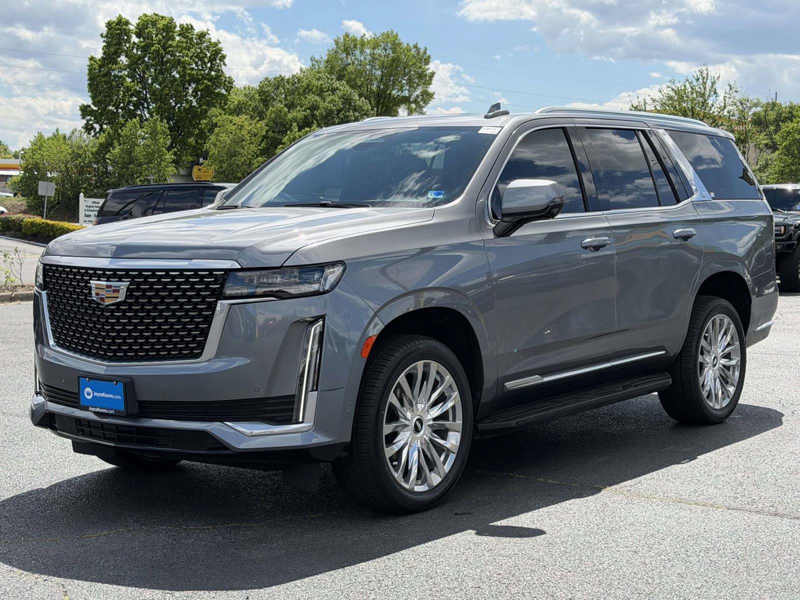 Used 2021 Cadillac Escalade Premium Luxury AWD/4WD image 4