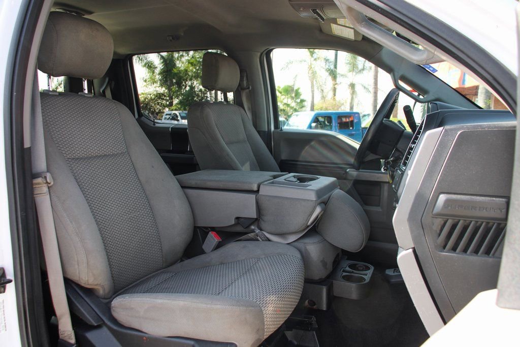 Used 2019 Ford F350 XLT image 35