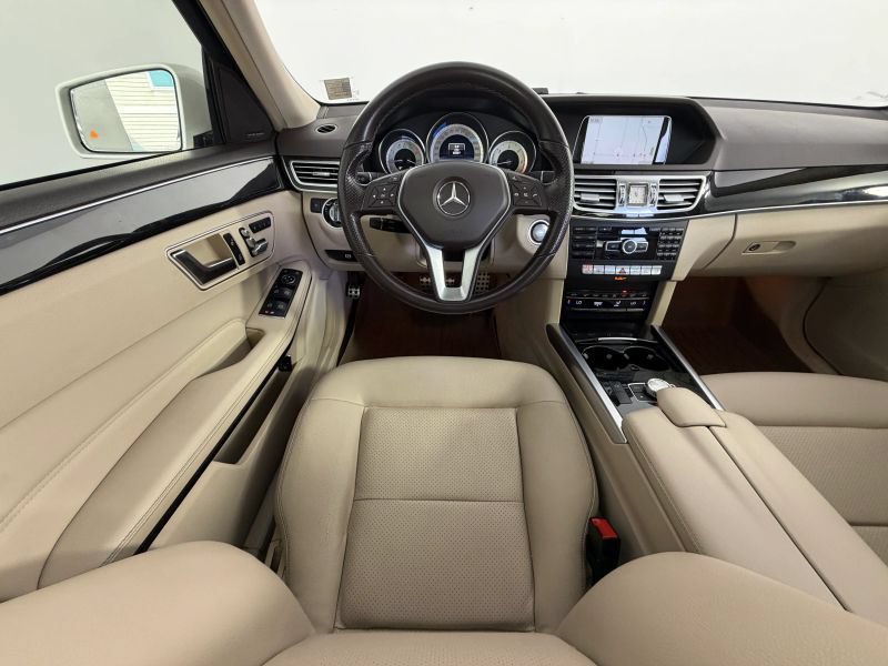 Used 2014 Mercedes-Benz E 250 BlueTEC 4MATIC Sedan image 86