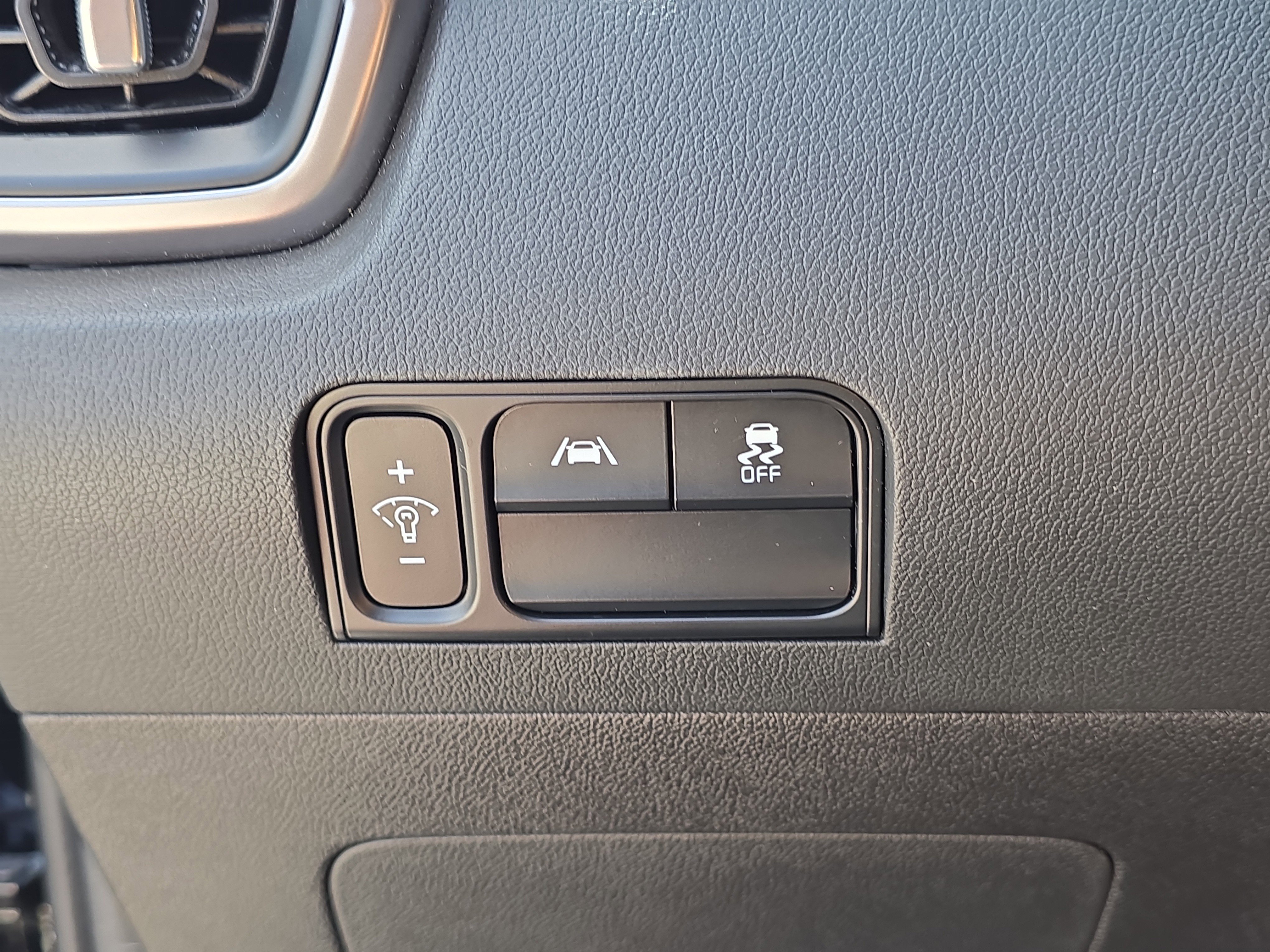 Certified 2023 Kia Sorento LX FWD image 27
