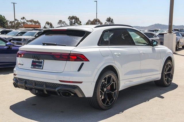 New 2025 Audi RS Q8 performance image 6