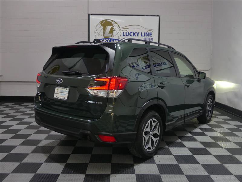 Used 2024 Subaru Forester Premium AWD/4WD image 10