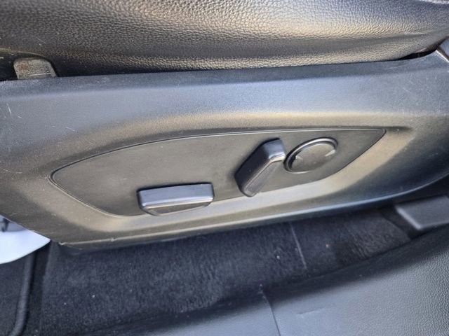 Used 2021 Ford Explorer XLT w/ Equipment Group 202A RWD image 25