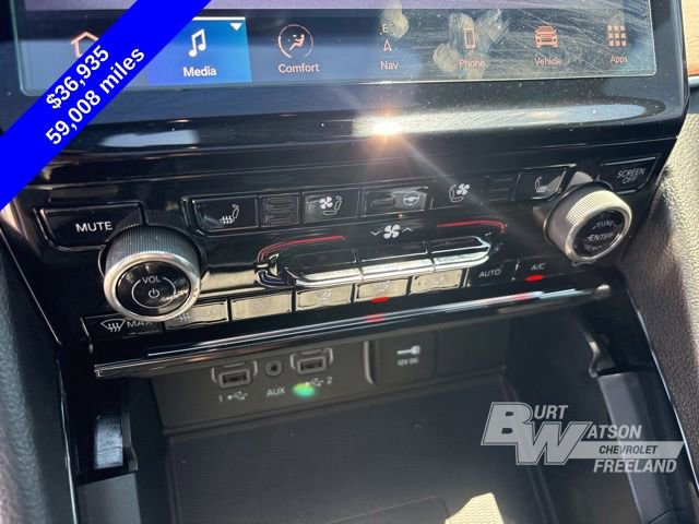 Used 2023 Jeep Grand Cherokee Summit w/ Adv Protech Group IV AWD/4WD image 19
