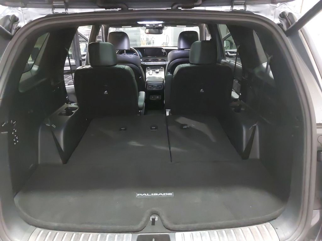 Used 2022 Hyundai Palisade Calligraphy image 13