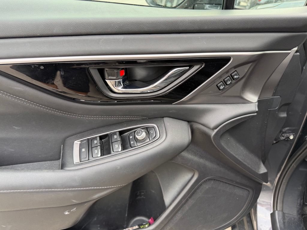 Used 2023 Subaru Outback Touring AWD/4WD image 21