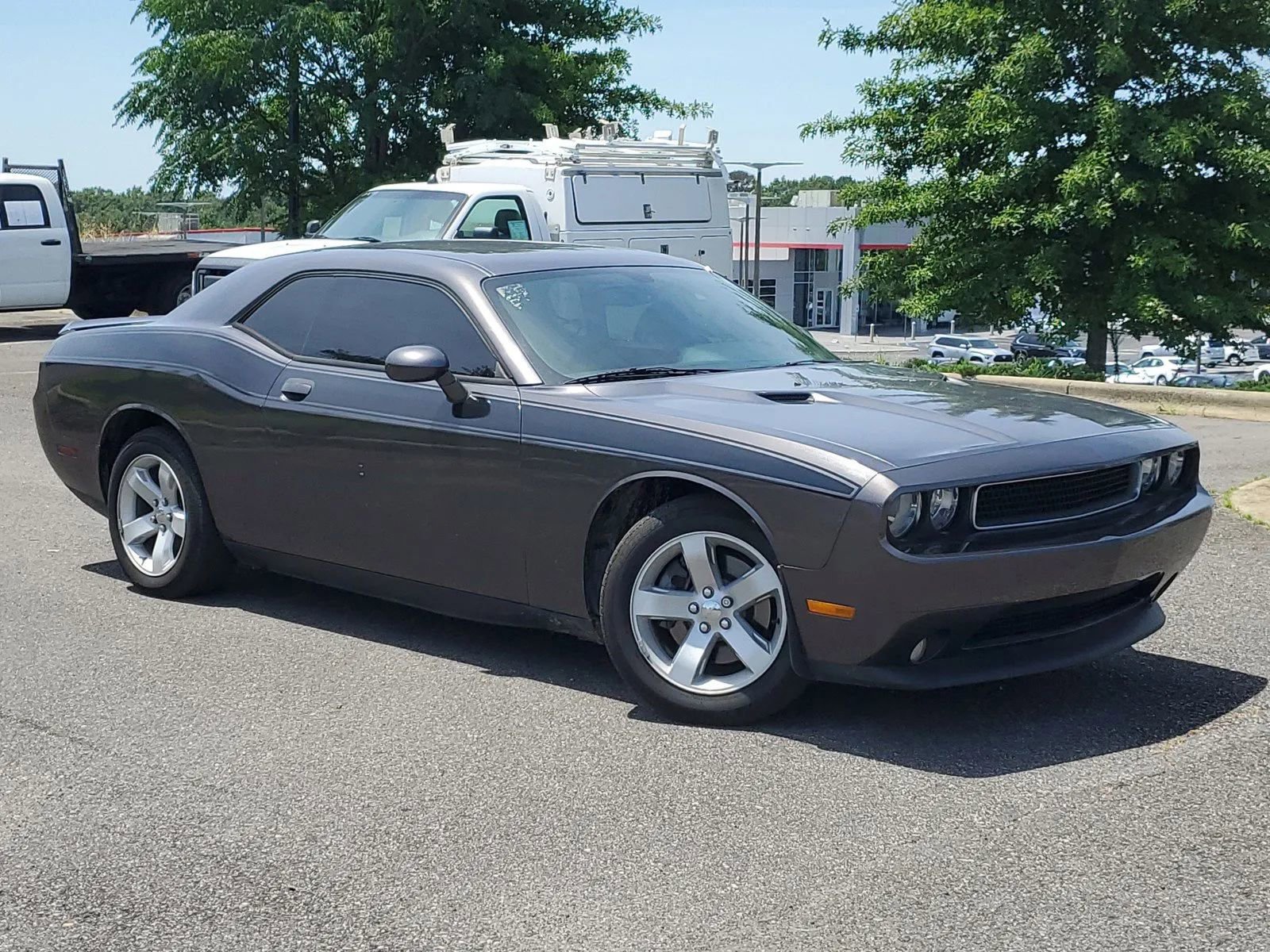Used 2014 Dodge Challenger R/T image 25