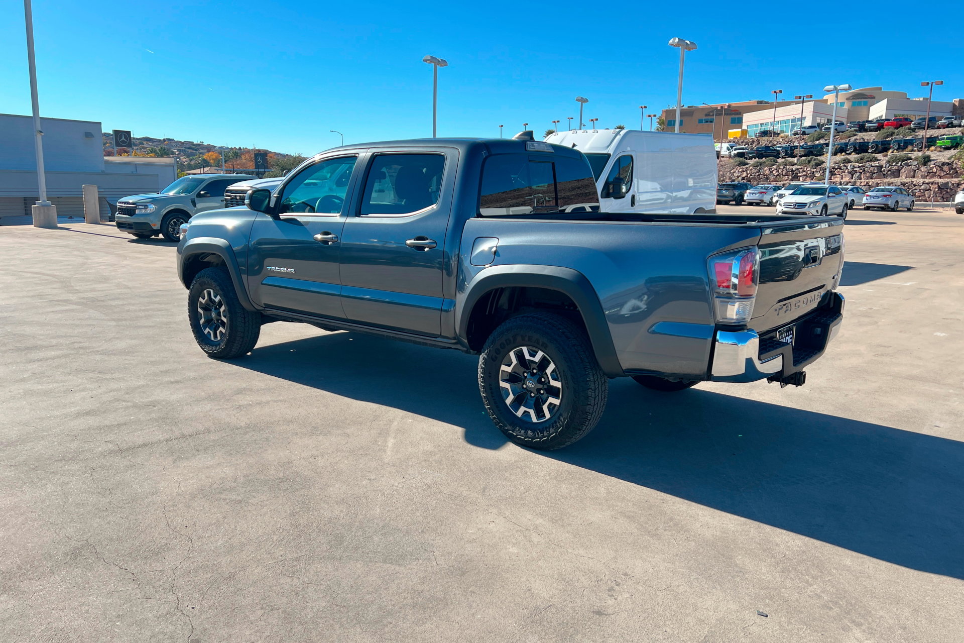 Used 2023 Toyota Tacoma TRD Off-Road image 3