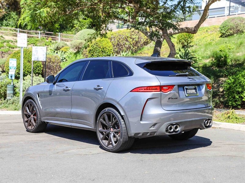 Used 2020 Jaguar F-PACE SVR AWD/4WD image 3