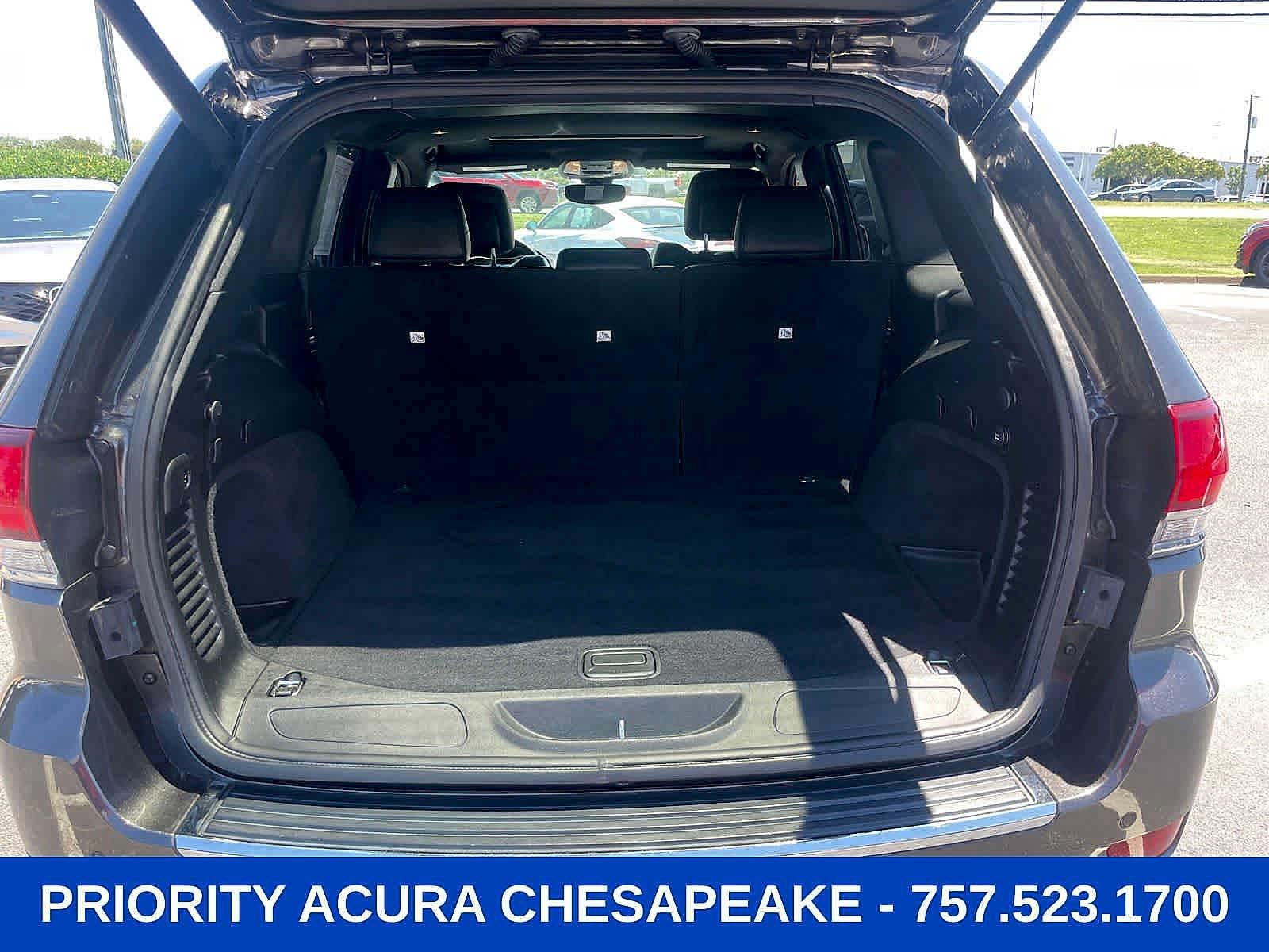 Used 2020 Jeep Grand Cherokee Limited AWD/4WD image 24